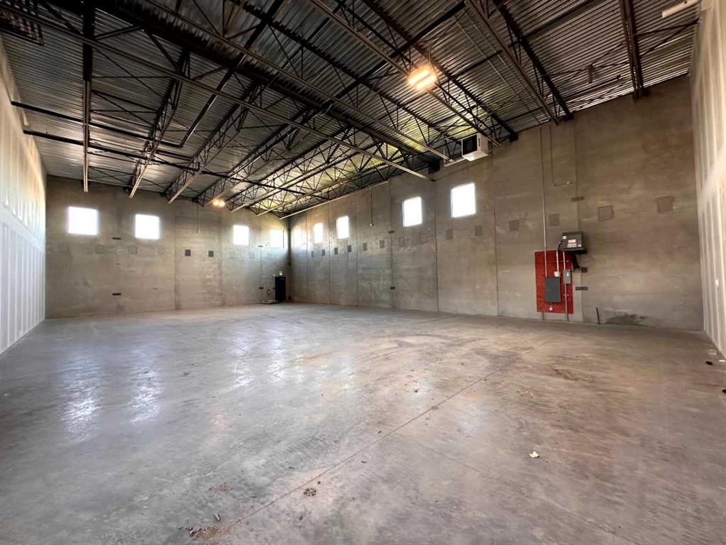 4412 9 Street SE #113 photo 2