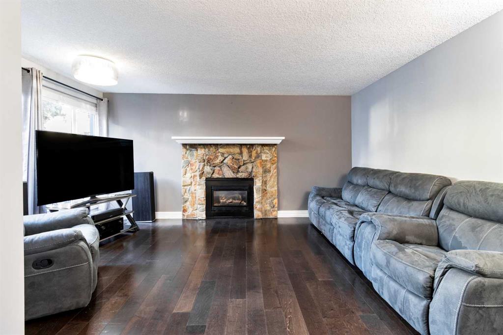 77 Glamis Green SW #175 photo 4