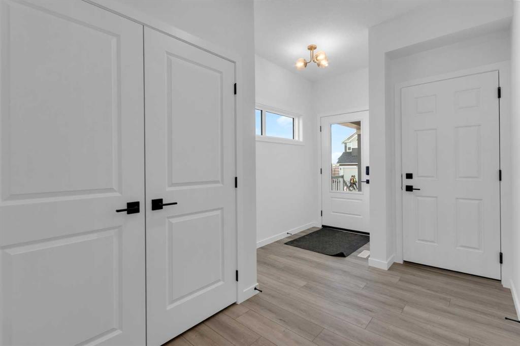 200 Starling Place NW photo 2