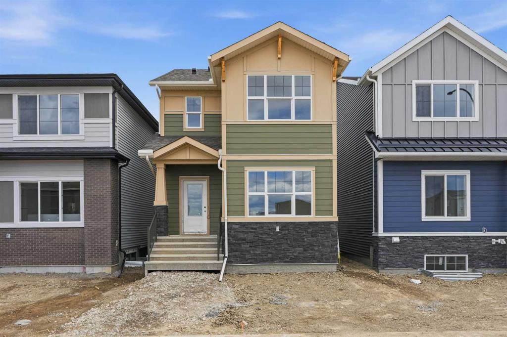 76 Buffaloberry Manor SE