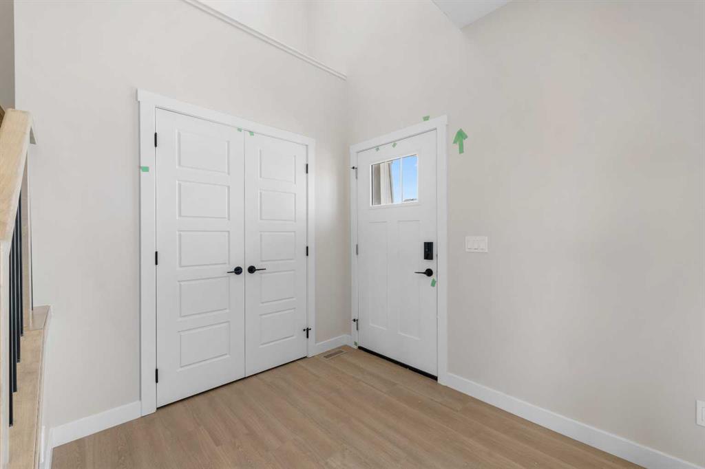 84 Buffaloberry Manor SE photo 2