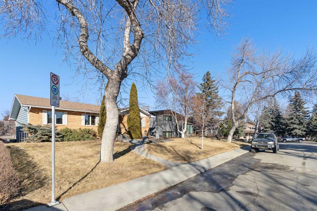 34 Rosery Drive NW photo 2