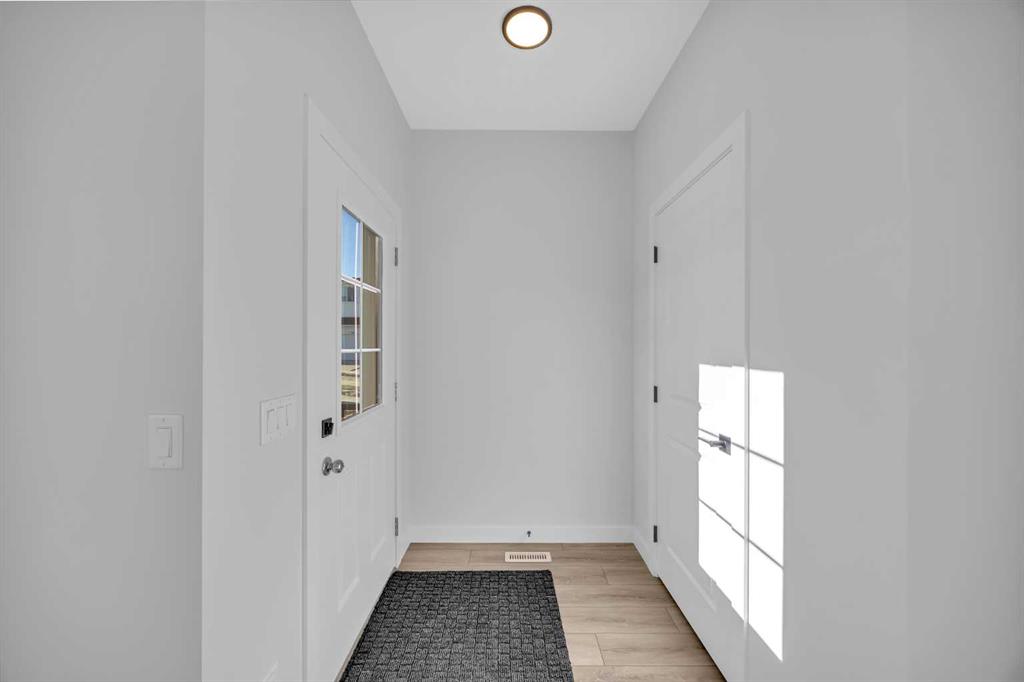 26 Versant Path SW photo 3