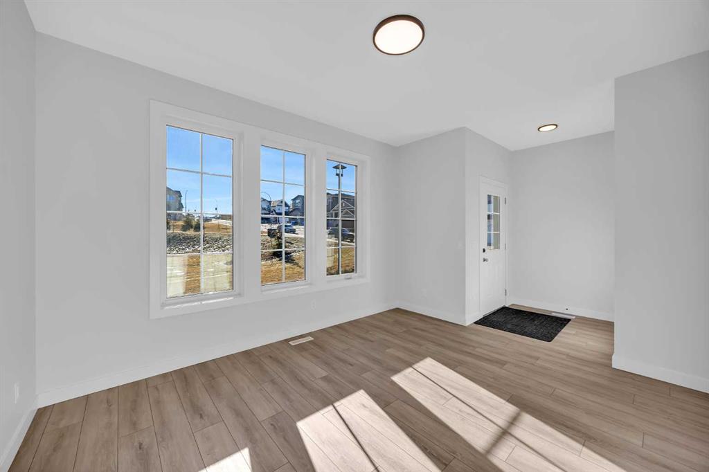 26 Versant Path SW photo 4