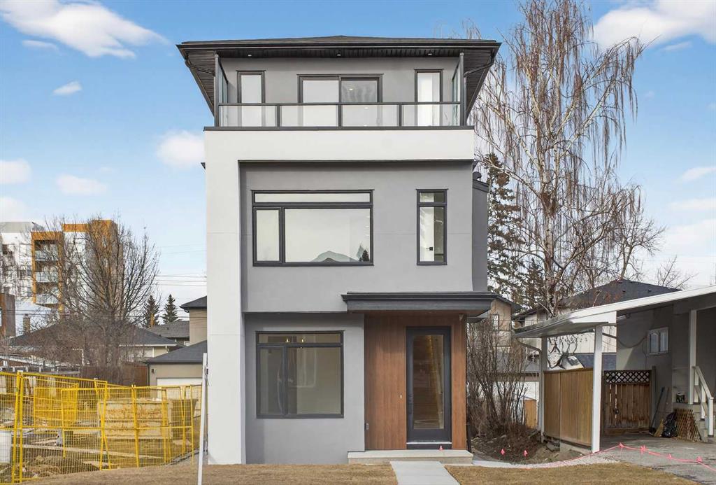 720 52 Avenue SW photo 2