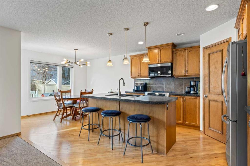 921 Cranston Drive SE photo 3