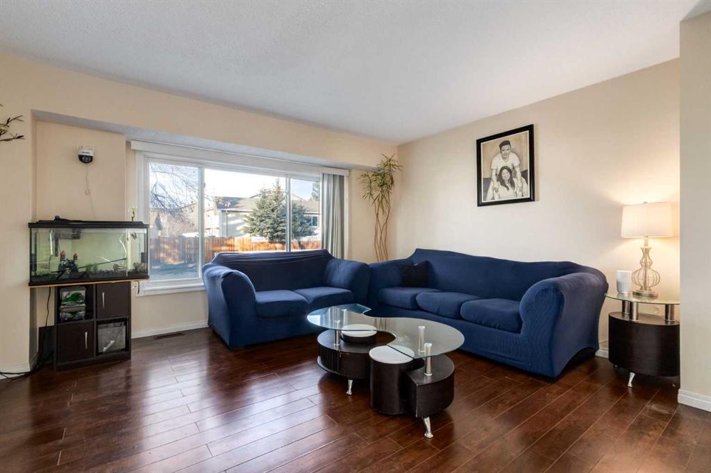 150 Martinbrook Road NE photo 3