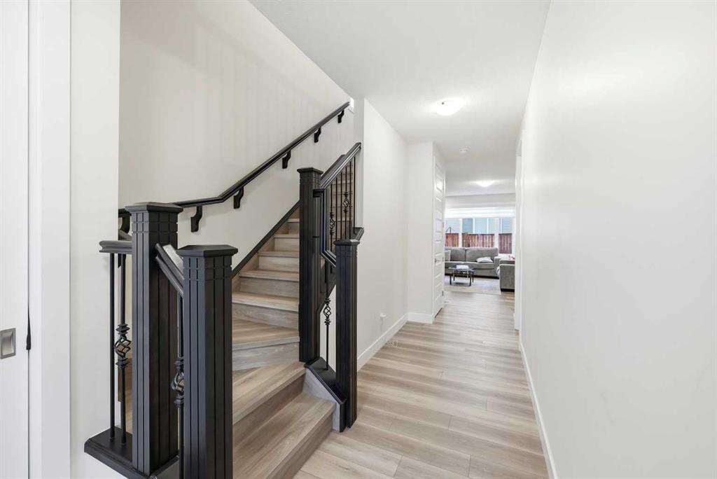 228 Carringham Road photo 4