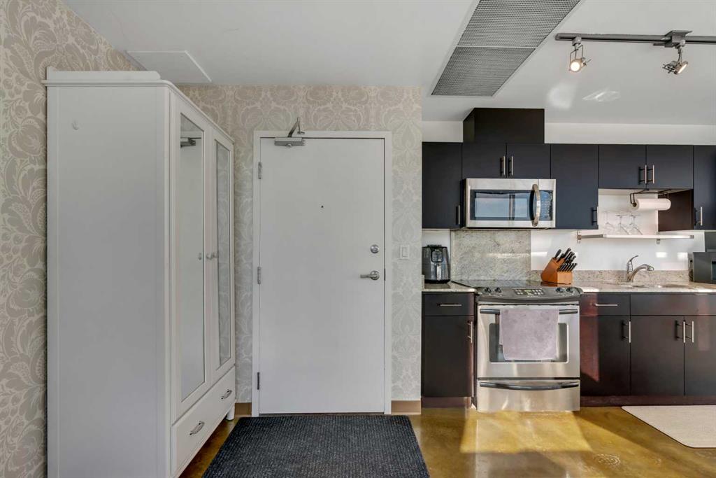 135 13 Avenue SW #509 photo 5