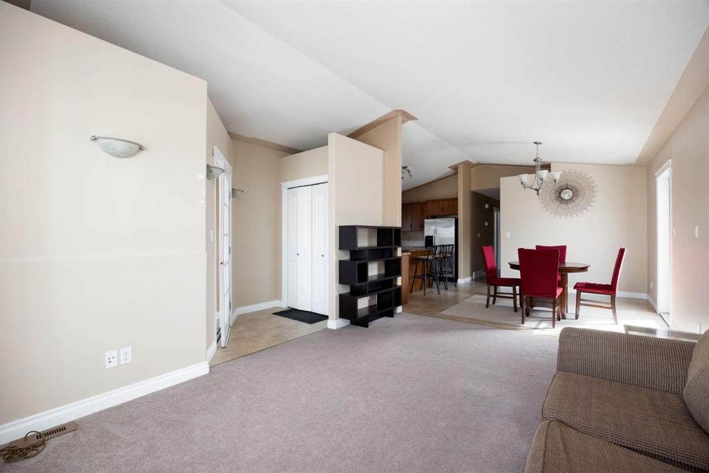 209 Ash Way photo 5