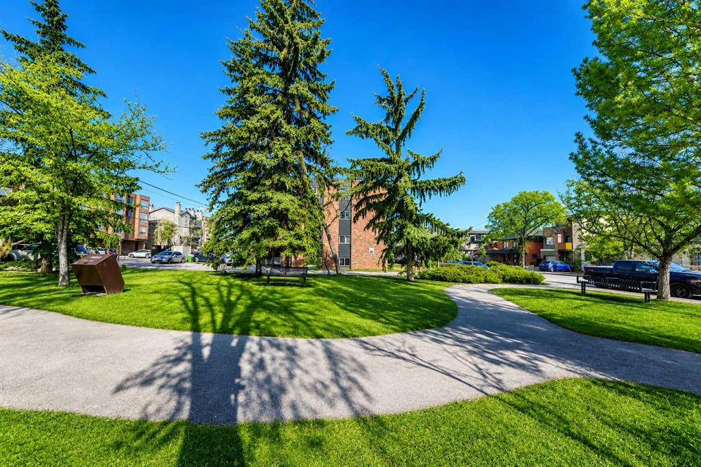 1817 16 Street SW #103 photo 3