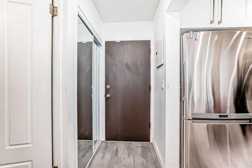 1817 16 Street SW #103 photo 5