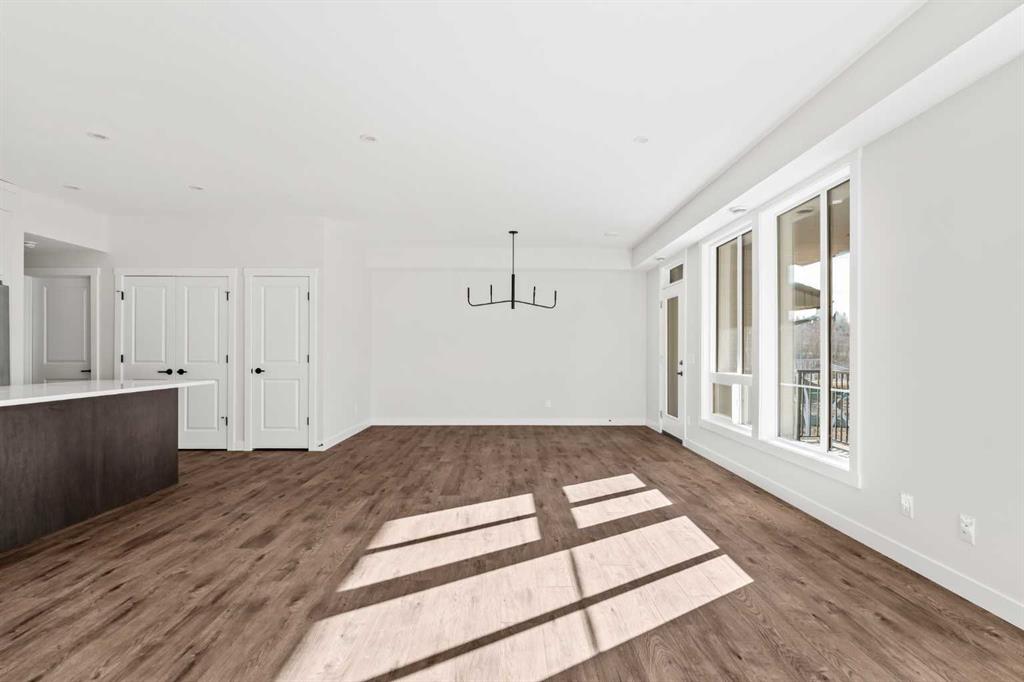 609 Sovereign Common SW photo 4