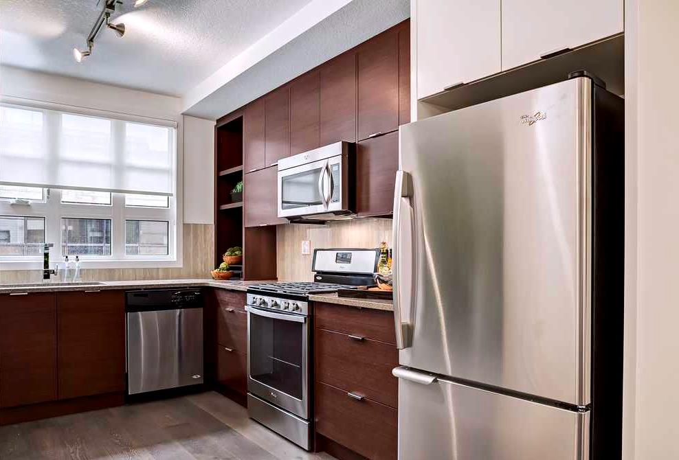1719 9A Street SW #121 photo 3