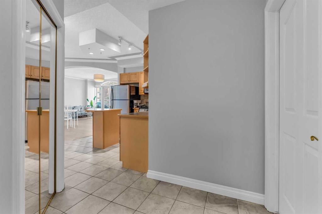 1315 12 Avenue SW #303 photo 3