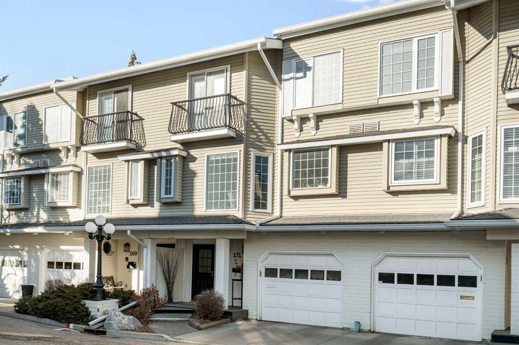 3437 42 Street NW #171 photo 2