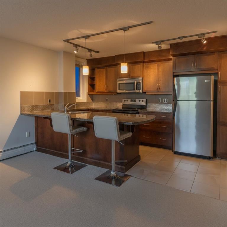 1534 15 Avenue SW #104 photo 3