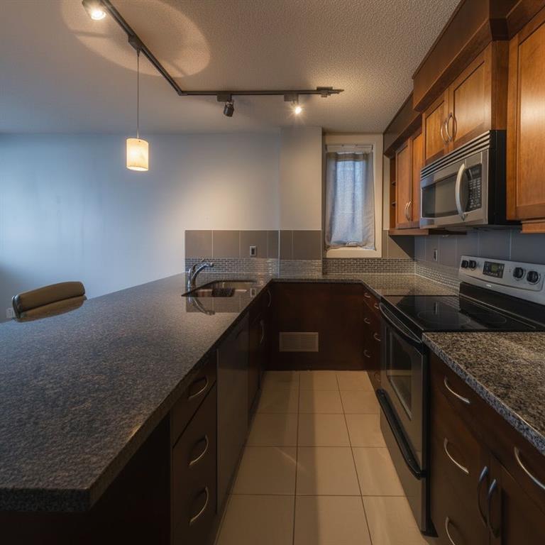 1534 15 Avenue SW #104 photo 4
