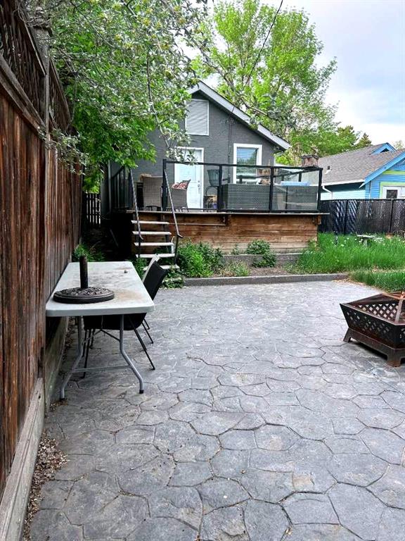 129 30 Avenue NW photo 3