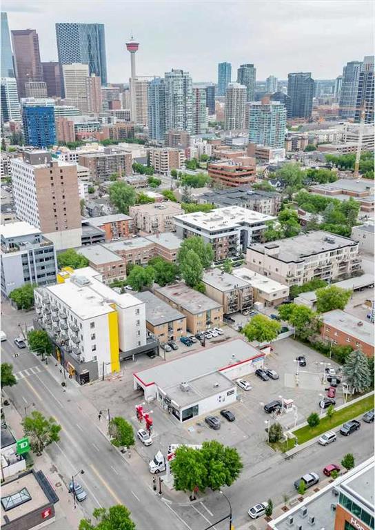 1920 4 Street SW photo 2