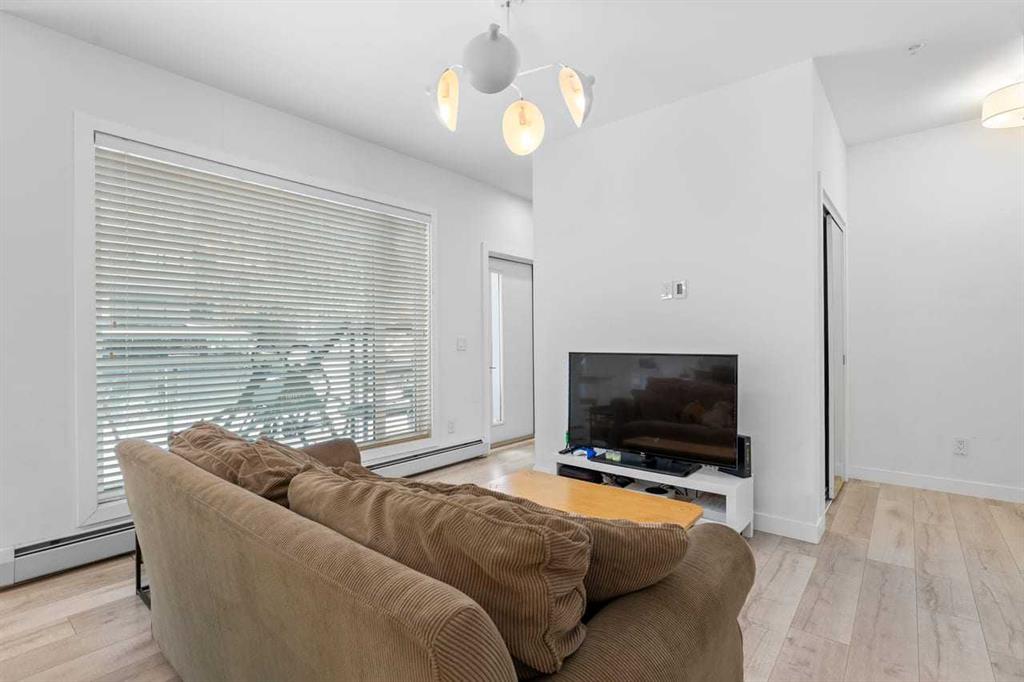 3125 39 Street NW #110 photo 5