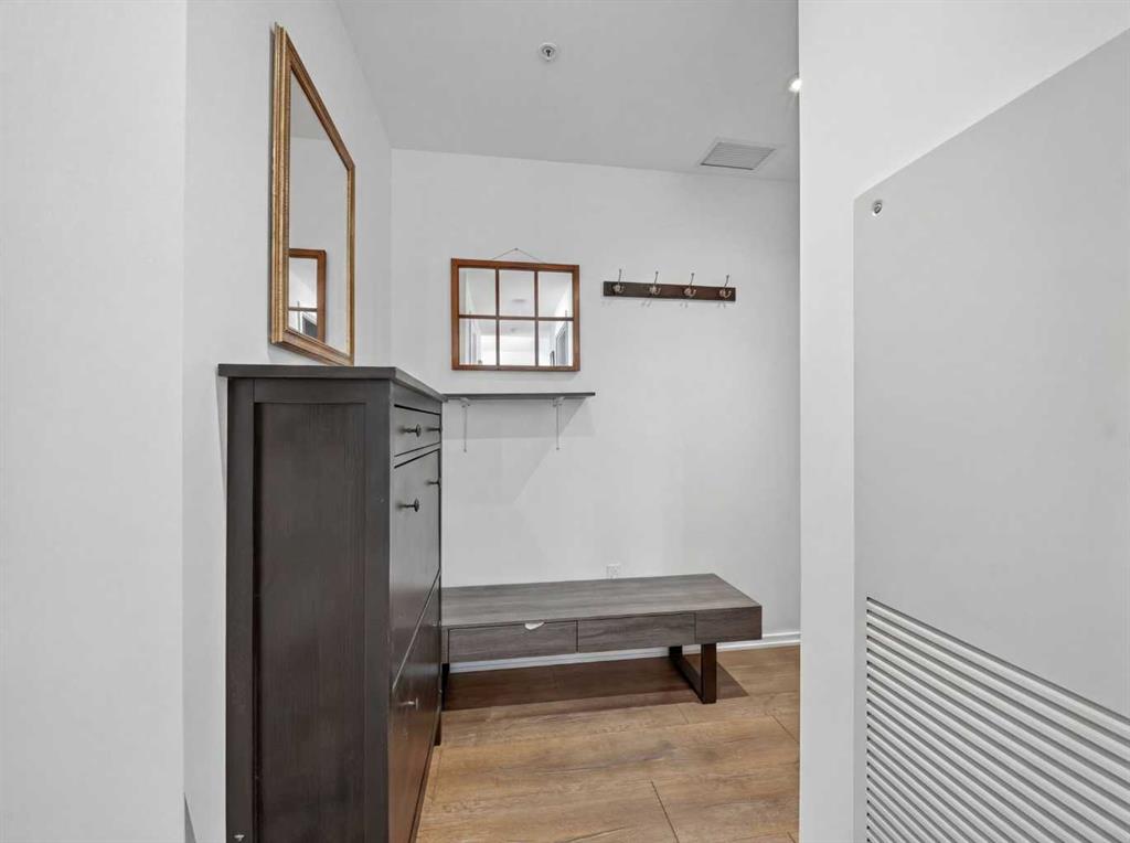 615 6 Avenue SE #802 photo 3