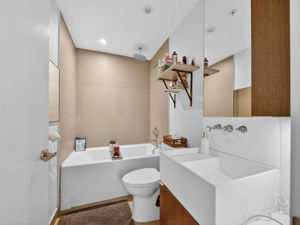 615 6 Avenue SE #802 photo 5