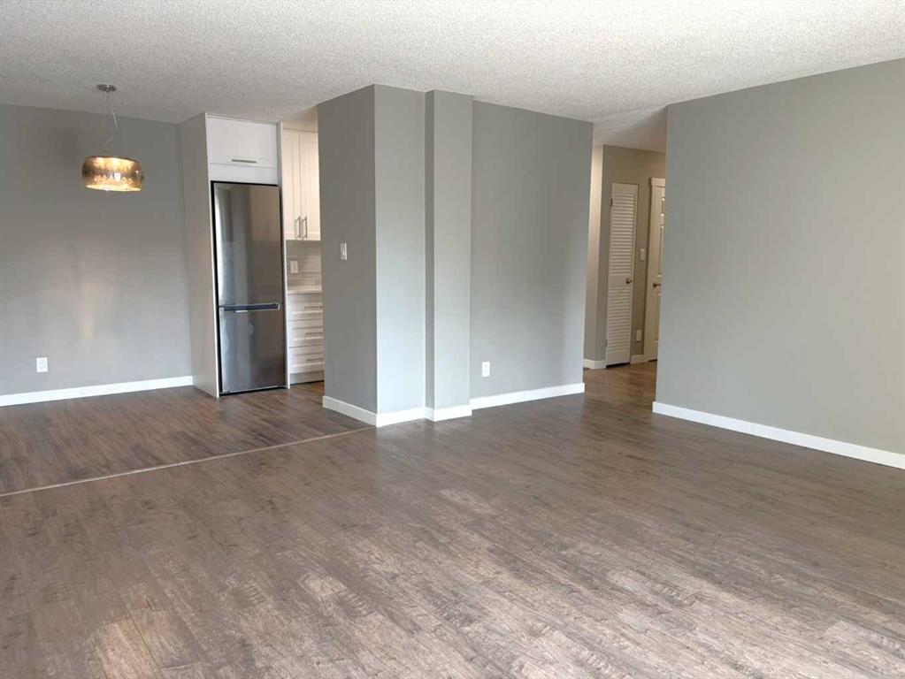 635 56 Avenue SW #302 photo 5