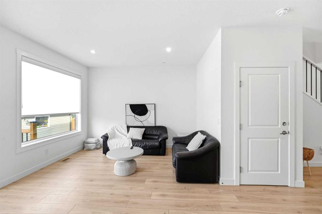 29 Herron Mews NE photo 5