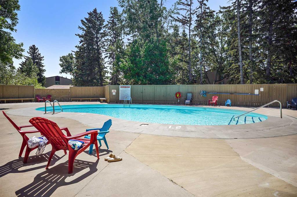 8948 Elbow Drive SW #602 photo 3