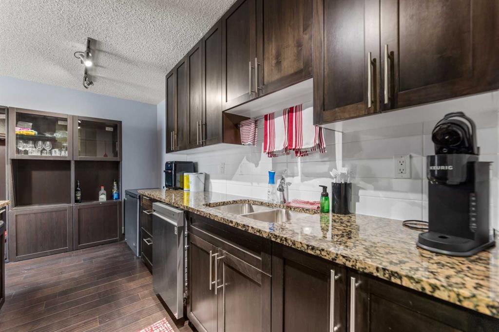 4455A Greenview Drive NE #410 photo 4