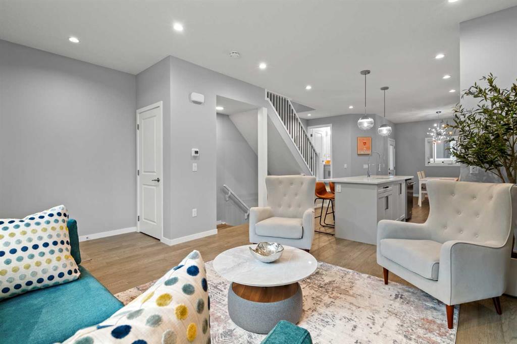 3304 2 Street NE photo 5