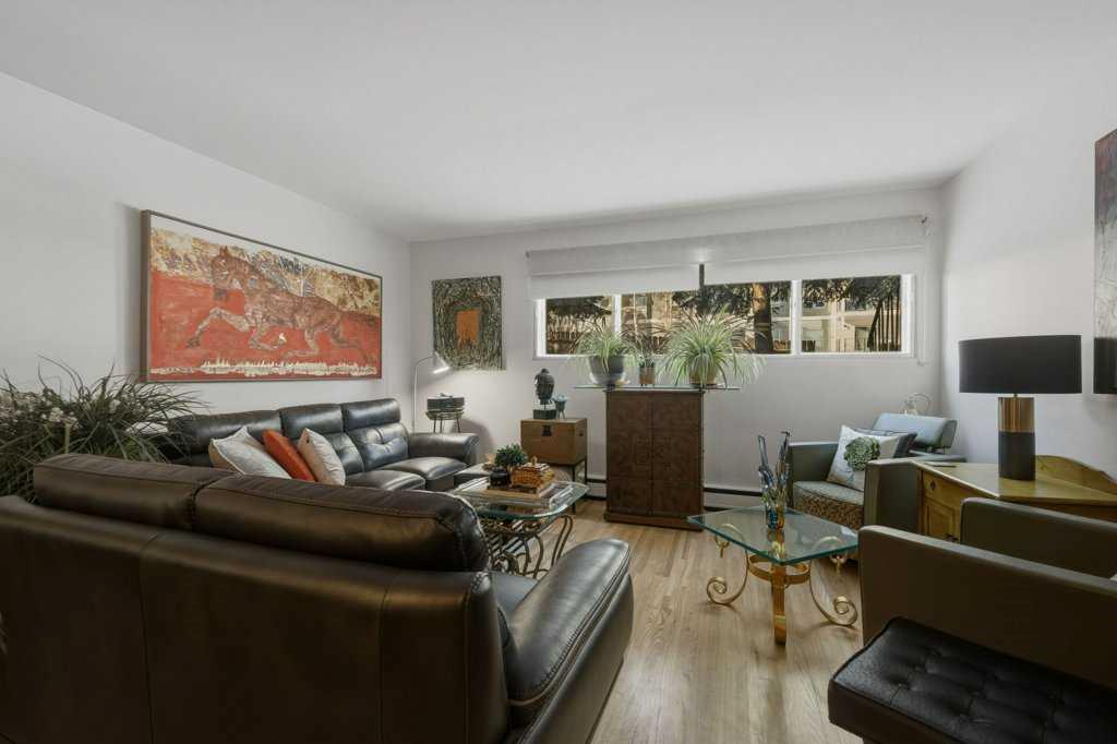 2428 14 Street SW photo 4