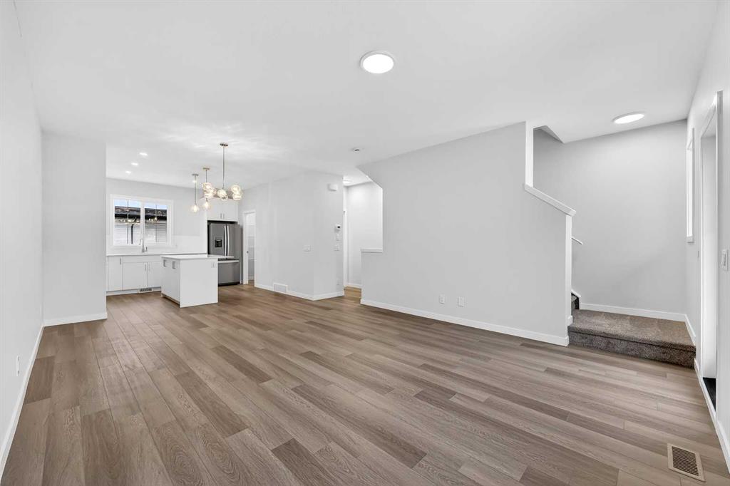 10 Hotchkiss Parade SE