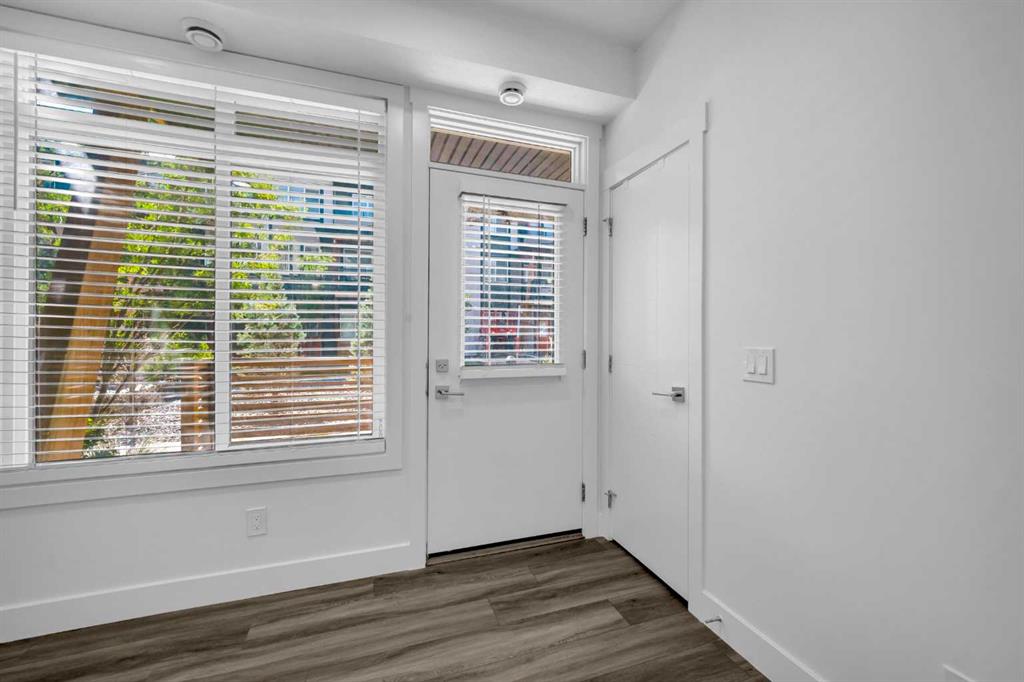 155 Savanna Walk NE photo 5