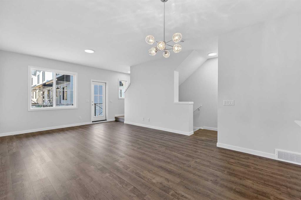 172 Hotchkiss Common SE photo 4