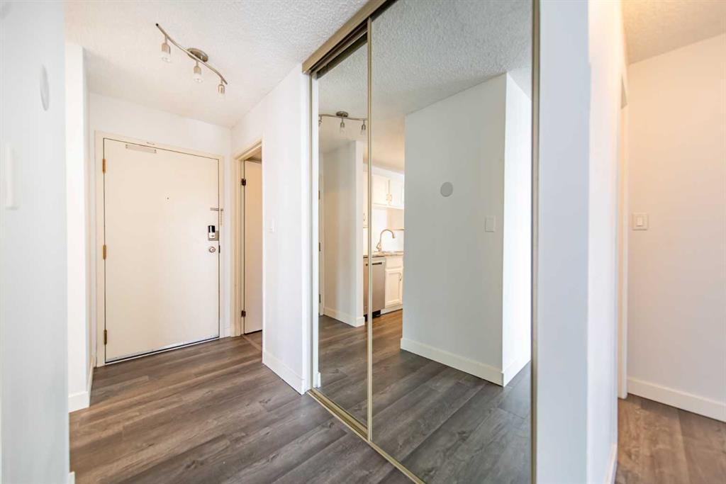 8604 48 Avenue NW #712 photo 2