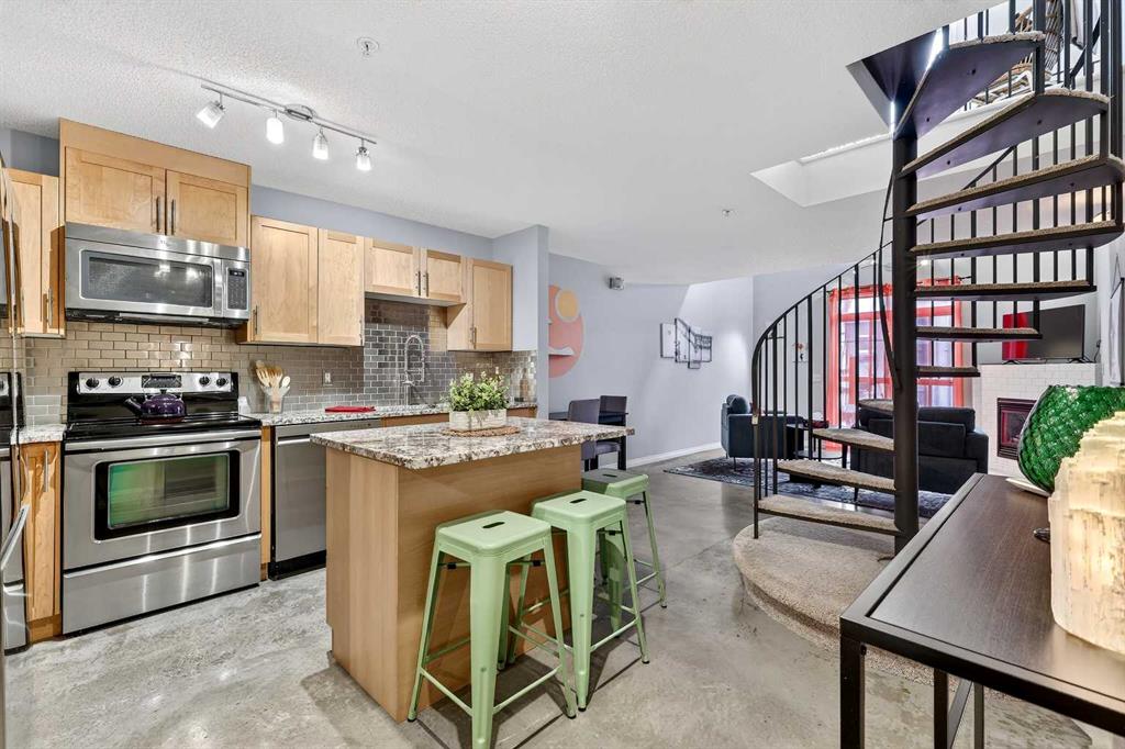 1808 36 Avenue SW #324 photo 5