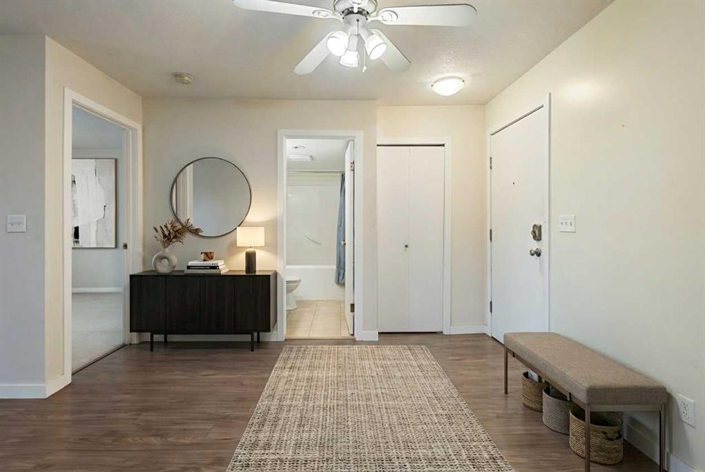 3747 42 Street NW #101 photo 3