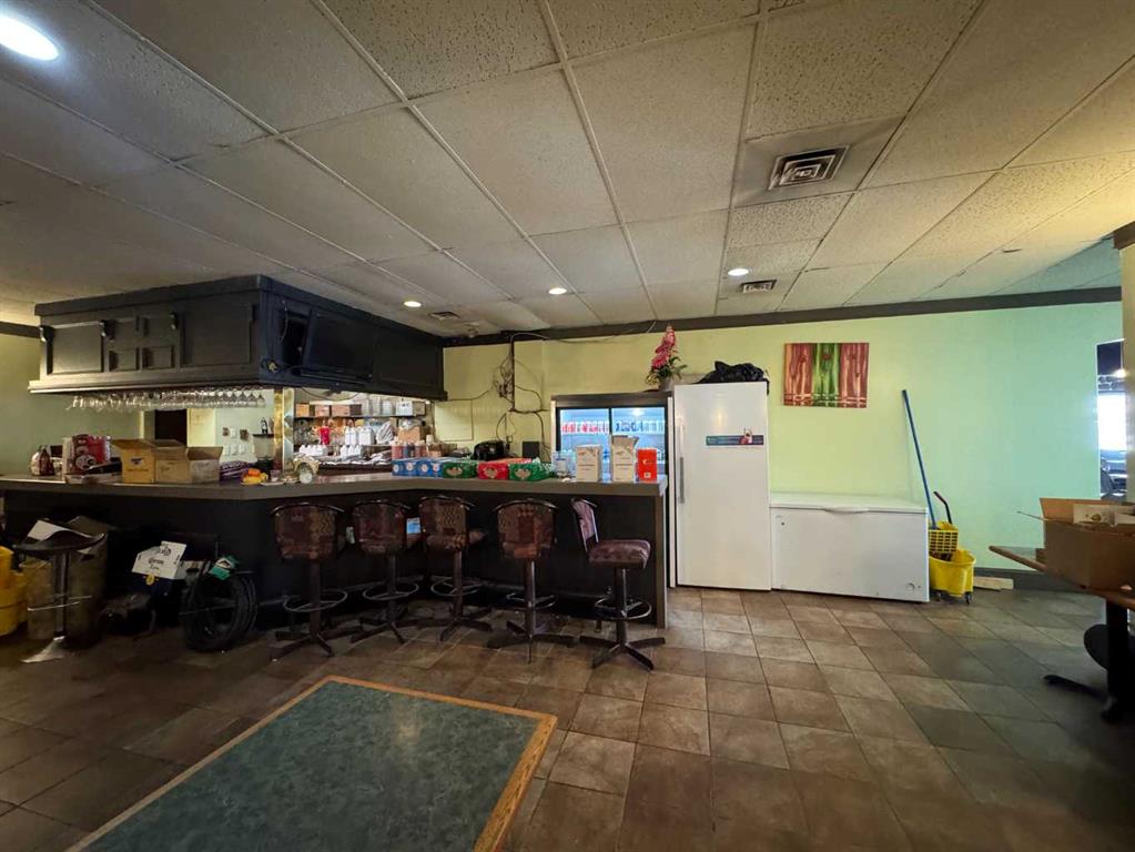 135 Whitefield Drive photo 4