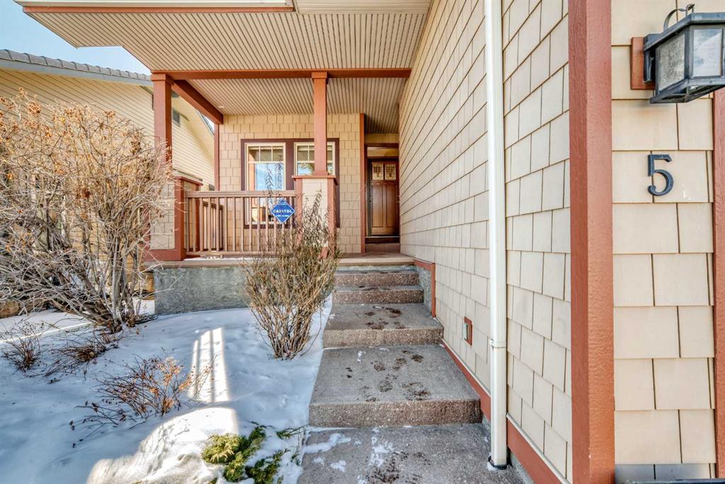 5 Bridle Estates Road SW photo 2