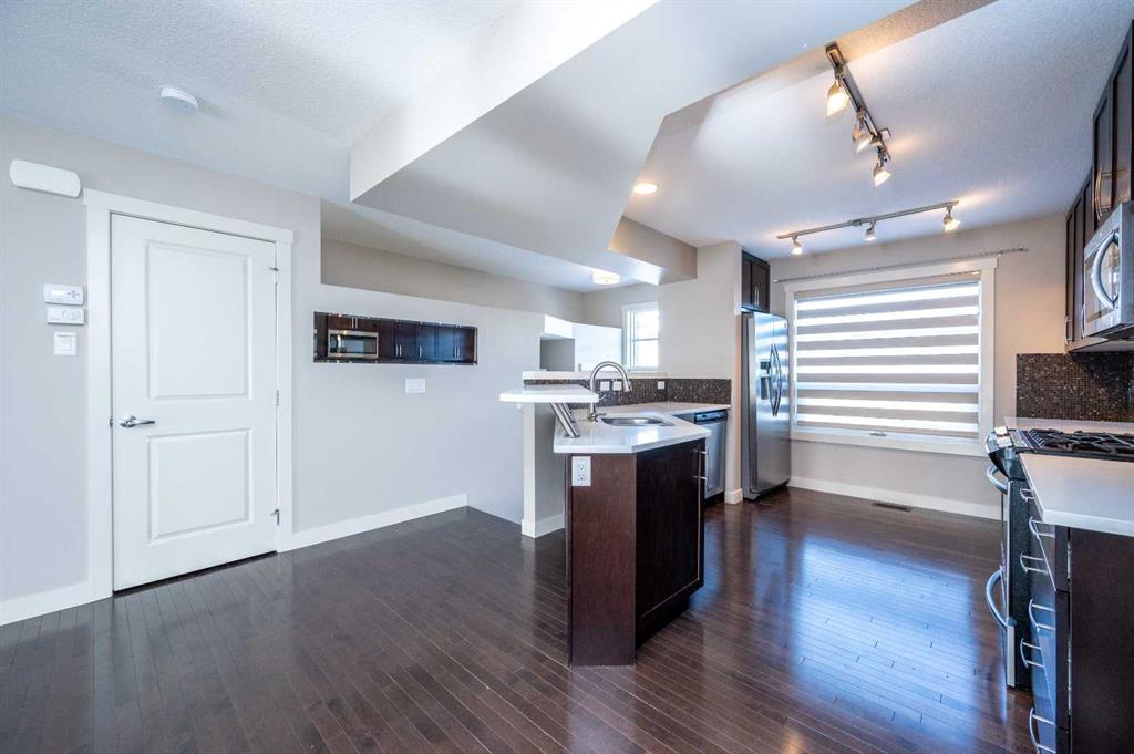 57 Aspen Hills Common SW photo 5
