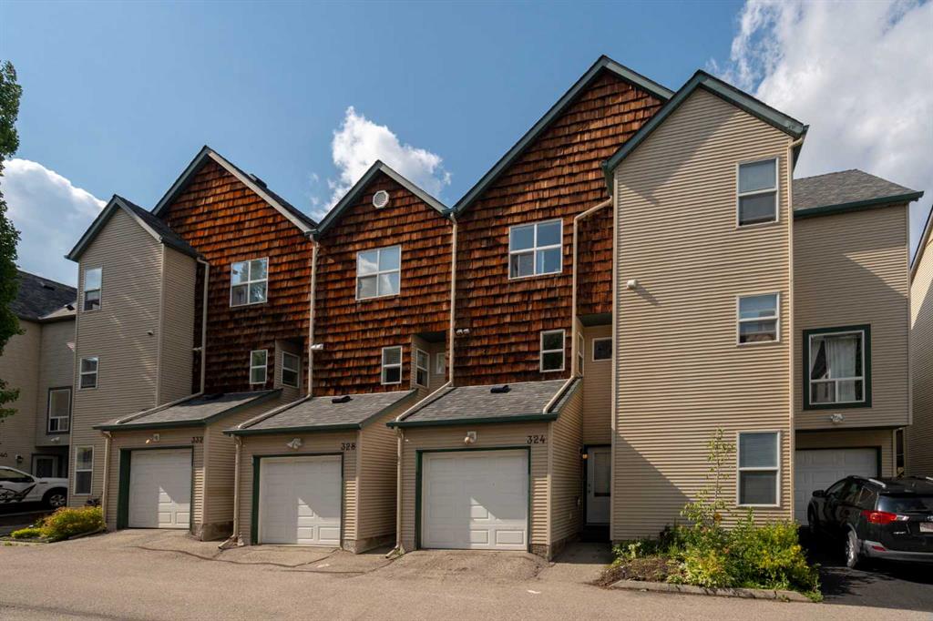 324 Bridlewood Lane SW photo 2