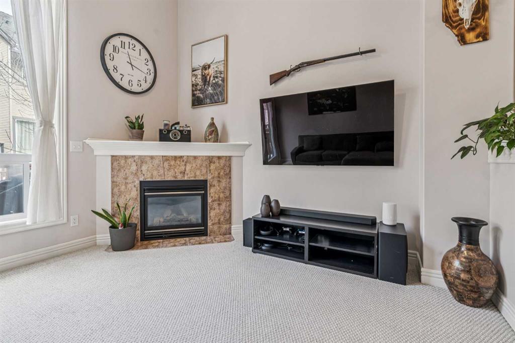 324 Bridlewood Lane SW photo 5