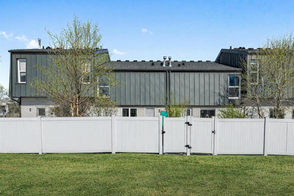 118 Brae Glen Lane SW photo 4