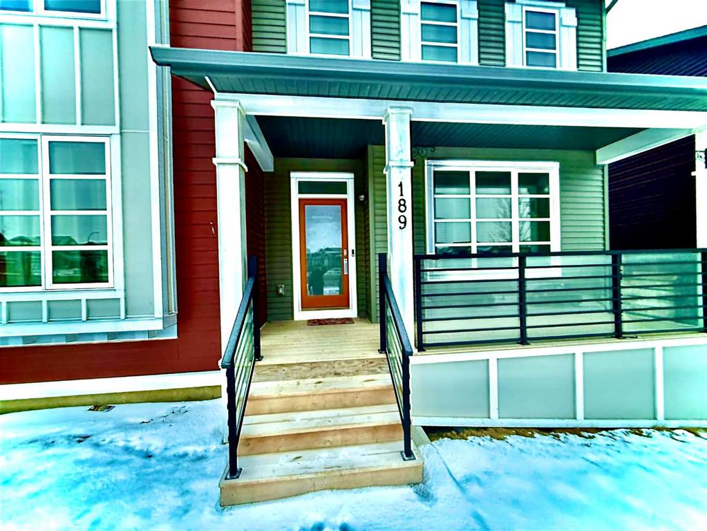 189 Carringvue Way NW photo 4