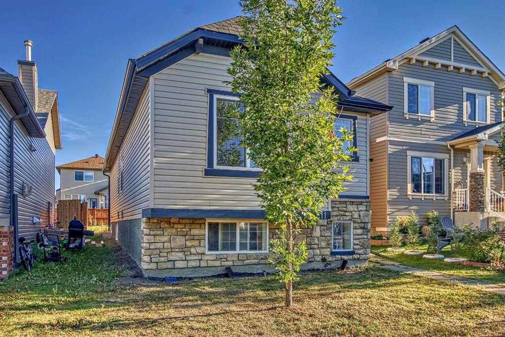 211 Saddlebrook Way NE photo 2