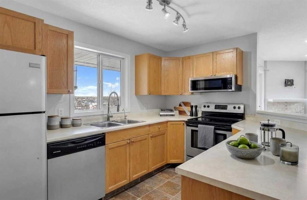 20 Harvest Rose Park NE #2302 photo 4