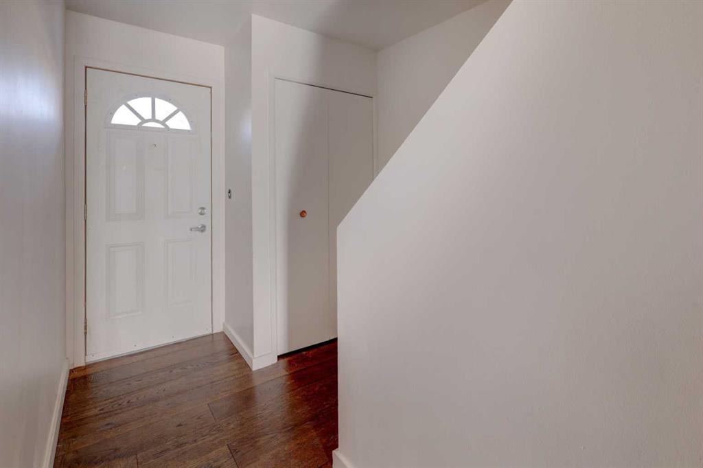 64 Whitnel Court NE #33 photo 3