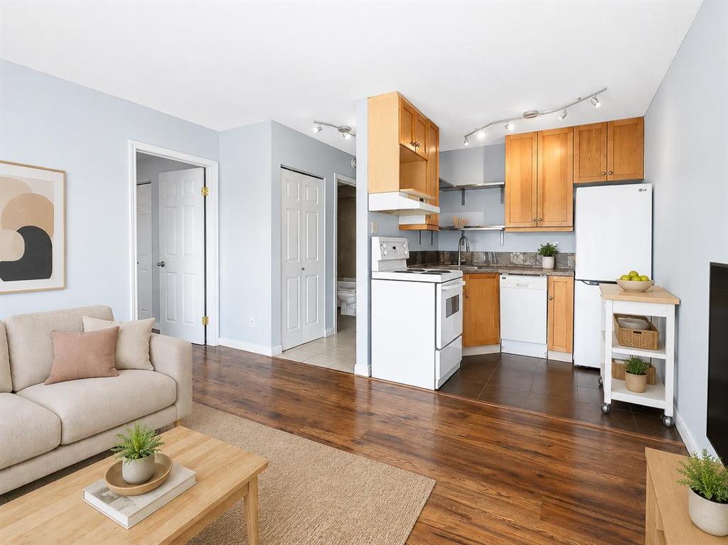 4328 75 Street NW #5 photo 3